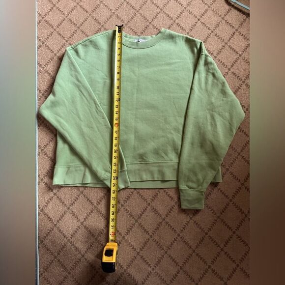 WeWoreWhat mid weight long sleeve oversized fit  sweatshirt - sage green M - Picture 4 of 9